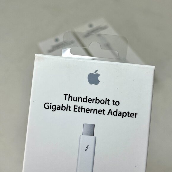 EW Genuine Apple Thunderbolt to Gigabit Ethernet Adapter MD463LL/A Model A1433 - Picture 4 of 5